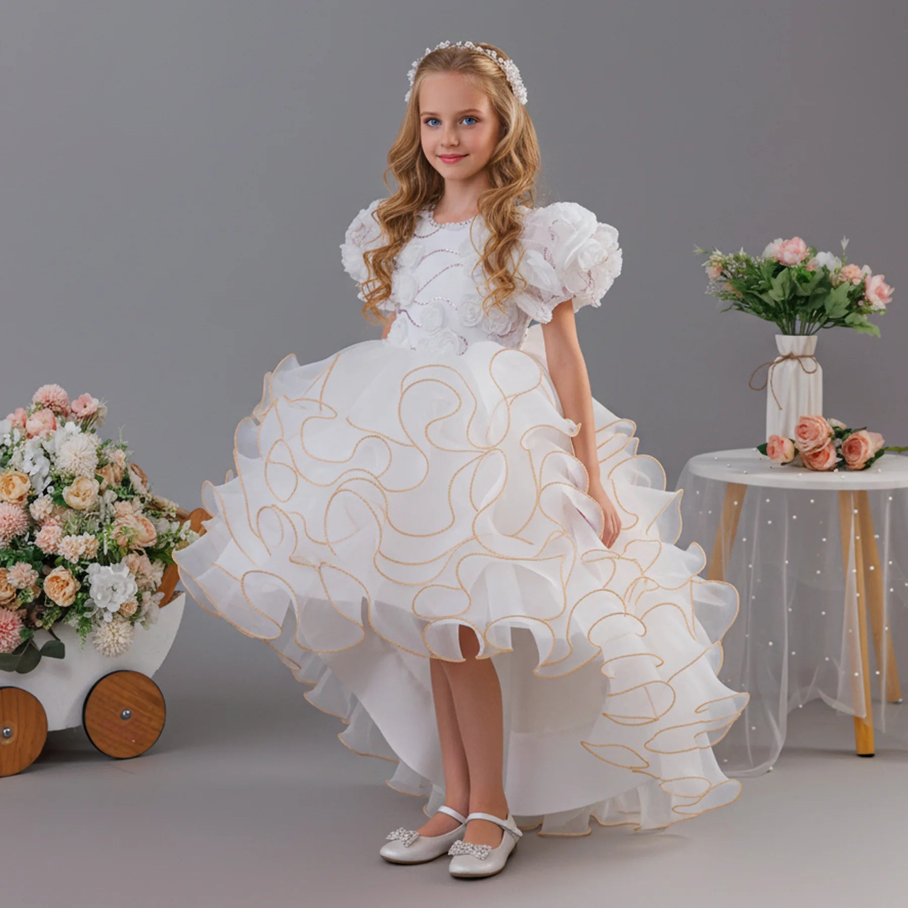 Girls' birthday dress 2026 New Girls' Puff Sleeve Train Princess Dress Elegant wedding flower girl dress Carnival Choir Fashion - lily supply