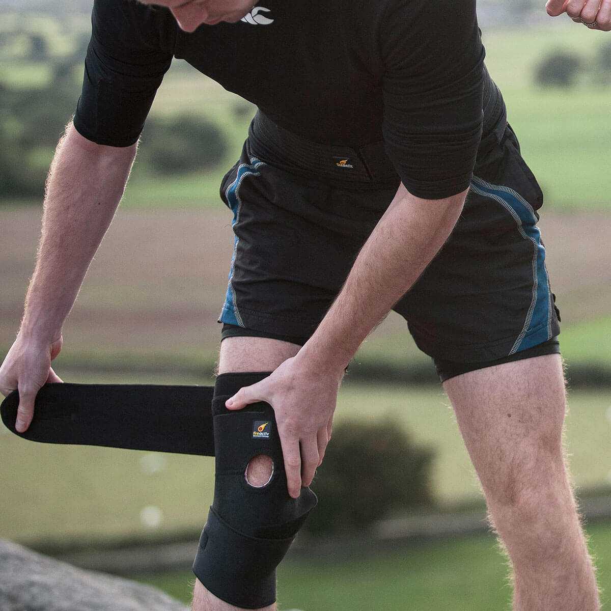 Fireactiv Thermal Knee Support with Warming Pad