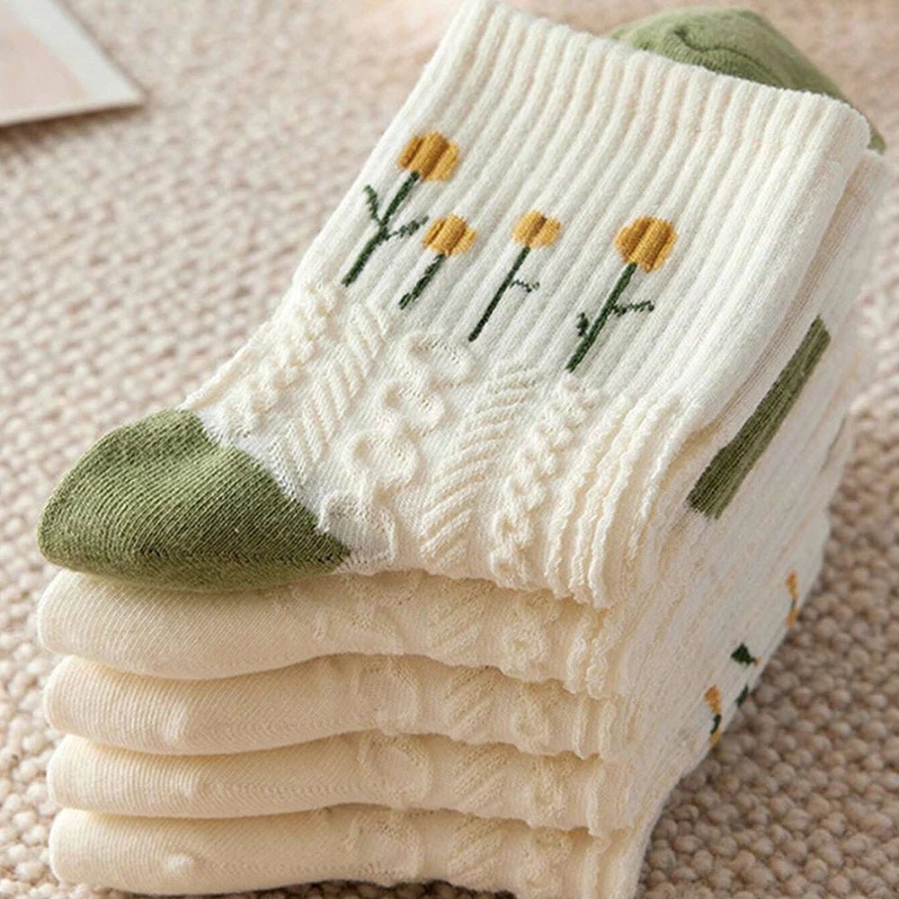 Women's Cartoon Print Mid - Length Socks – Fun Casual Socks - lily supply