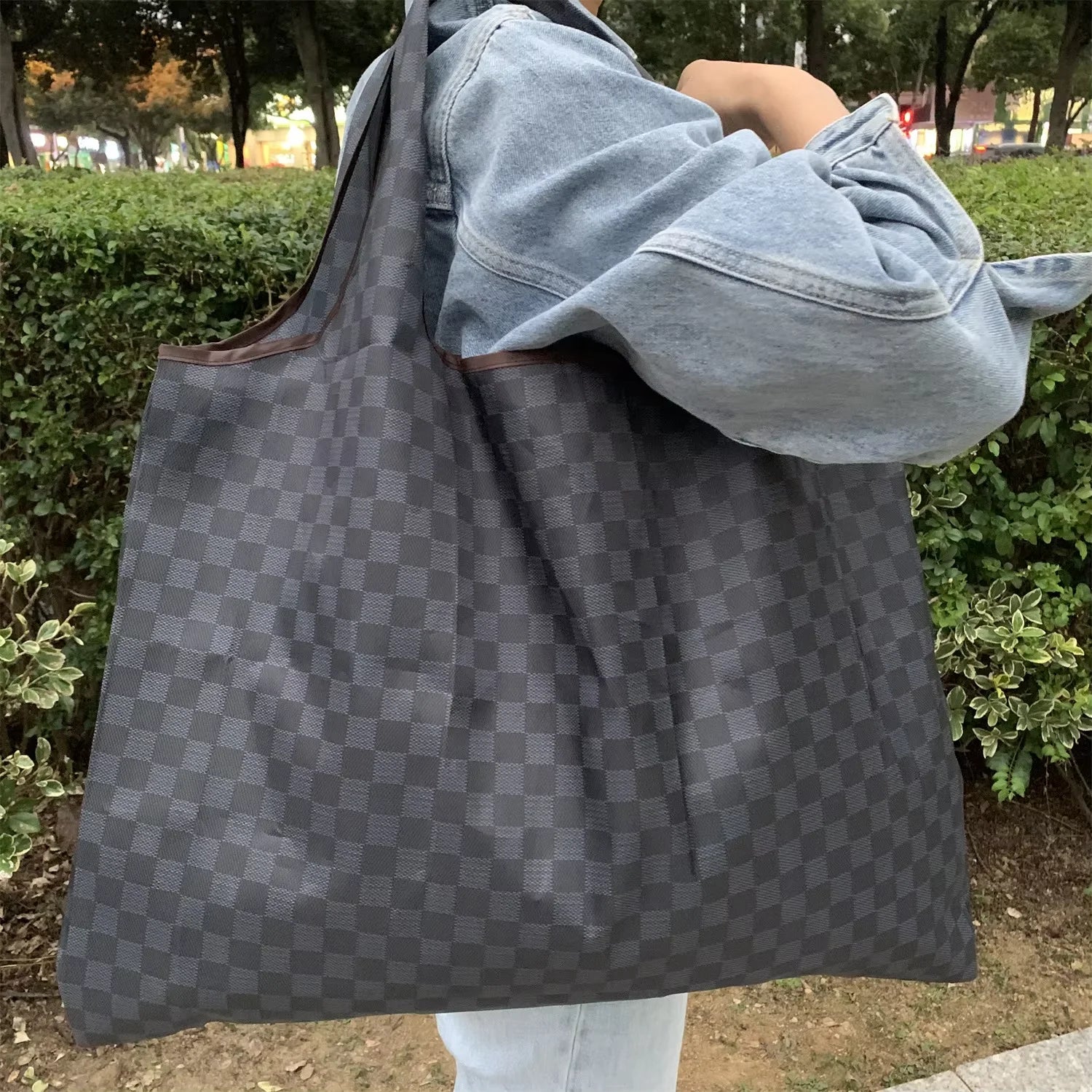 Eco-Friendly Reusable Folding Tote Bag - Compact Shoulder Bag for Travel & Shopping