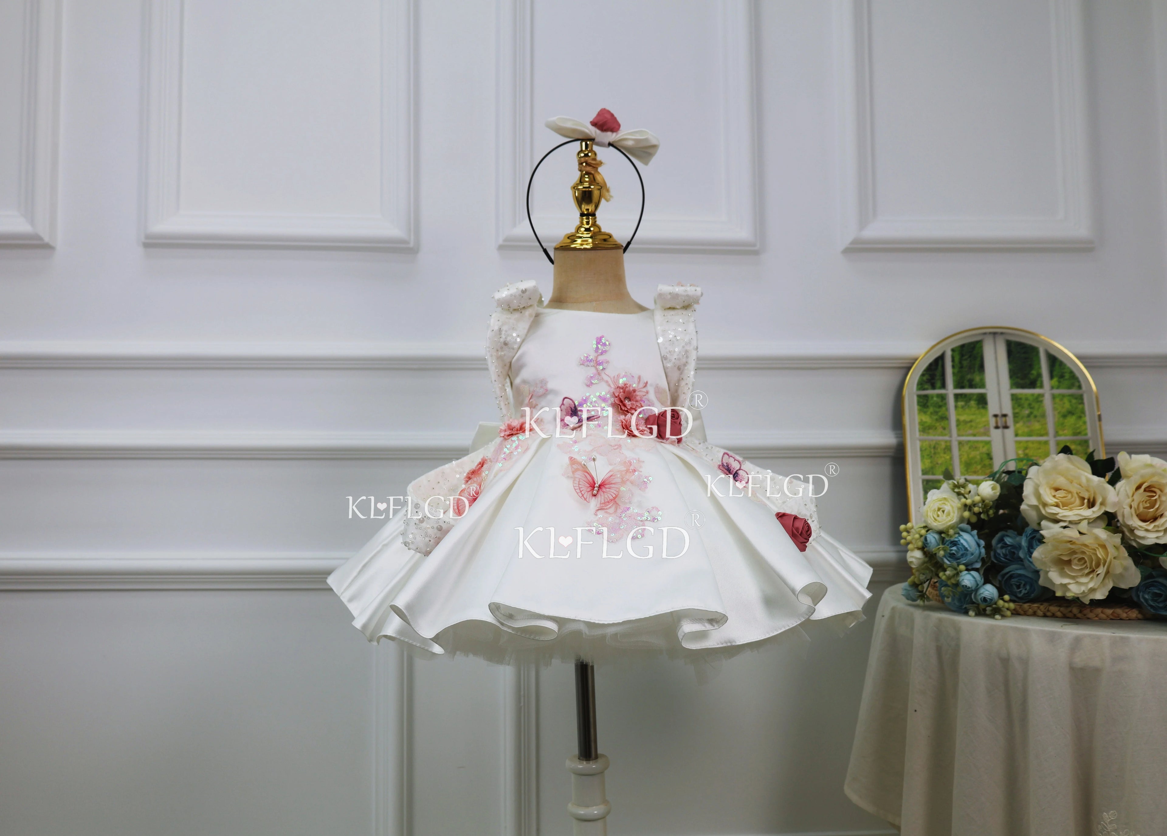 Baby first birthday party dress, high-end evening dress, hand-embroidered custom dress, gorgeous Christmas outfit for baby girl