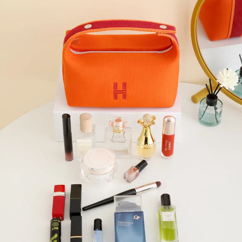 Fashion Makeup Bag for Women Waterproof Canvas Cosmetic Bag Travel Makeup Bag Latter H Make Up Organizer Case Toiletry Bag