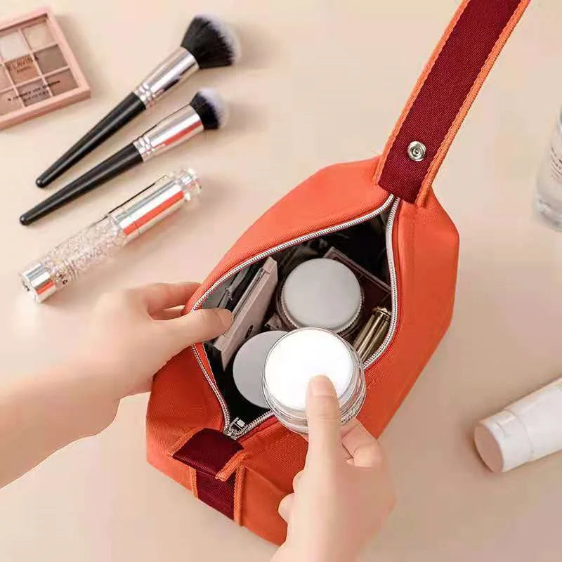 Fashion Makeup Bag for Women Waterproof Canvas Cosmetic Bag Travel Makeup Bag Latter H Make Up Organizer Case Toiletry Bag