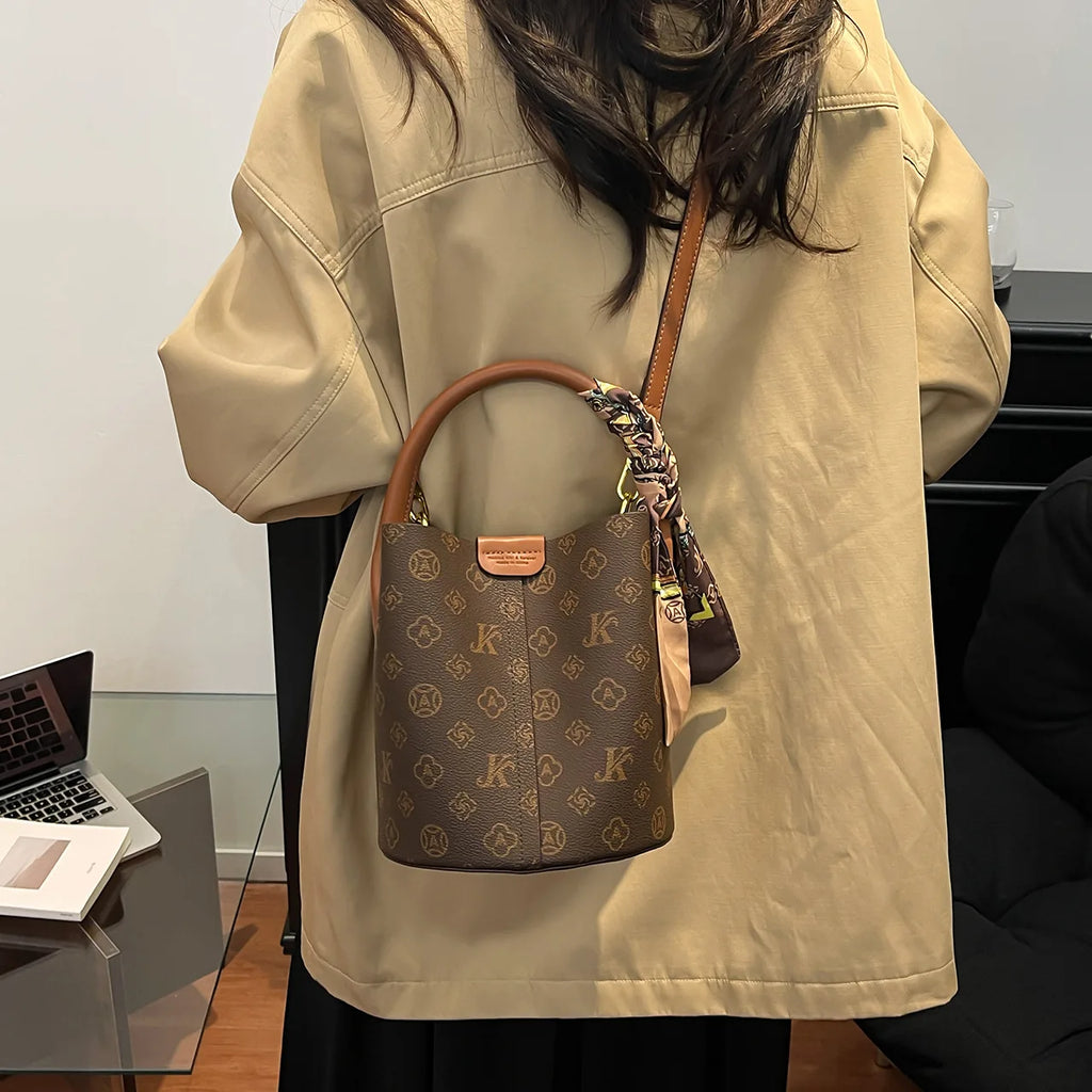 2026 New Fashion Women's Bag Old Flower Child Mother Bucket Bag Versatile One Shoulder Crossbody Handbag