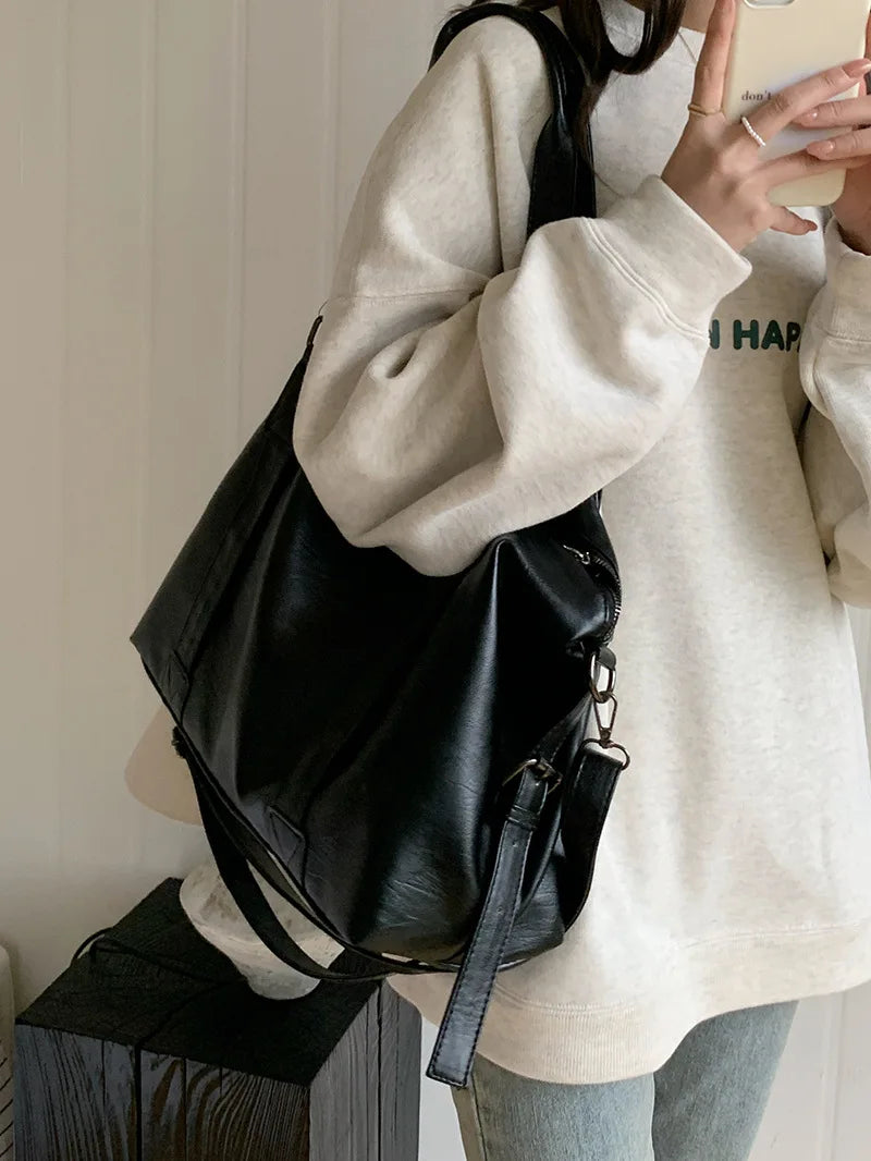 Women's Leather Vintage Shoulder Messenger Bag - Solid Simplicity Handbag
