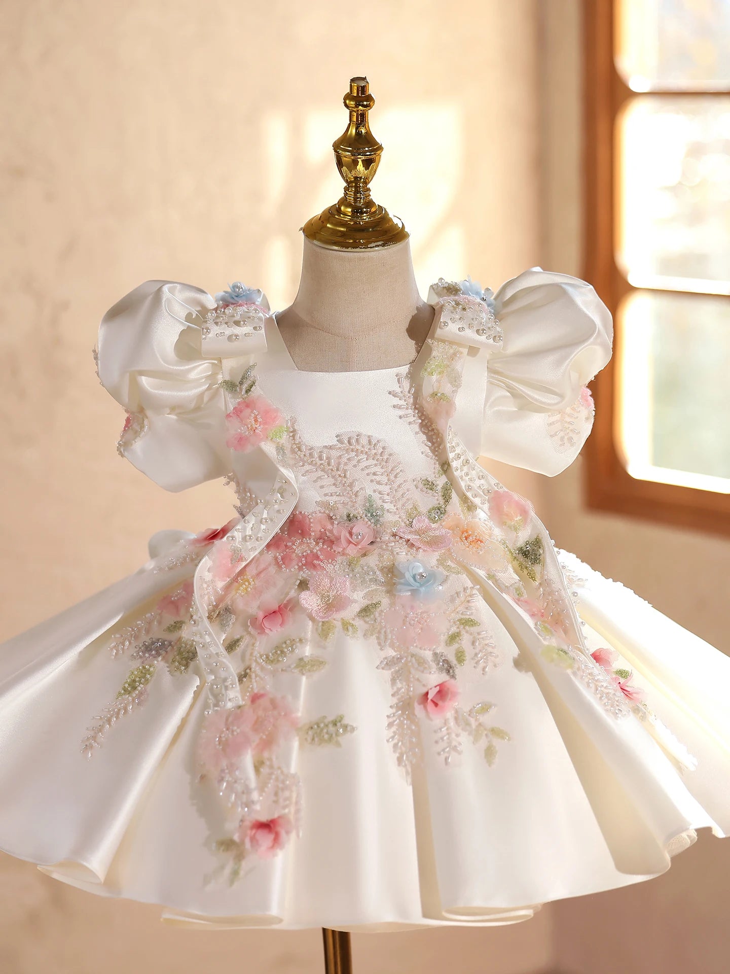Baby first birthday party dress, high-end evening dress, hand-embroidered custom dress, gorgeous Christmas outfit for baby girl