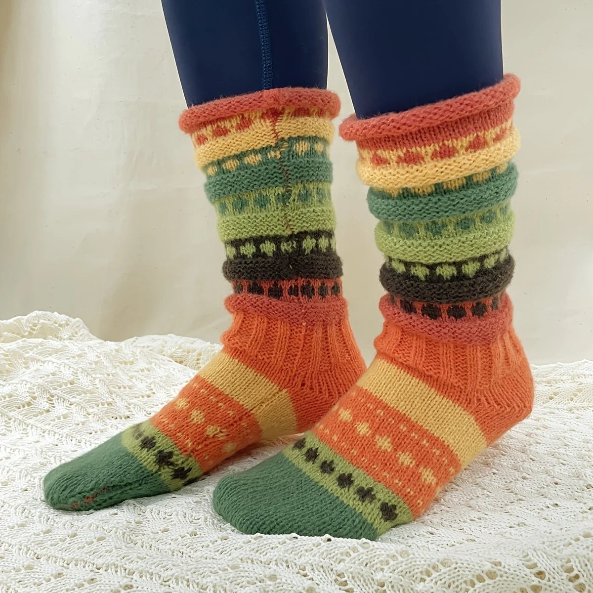 1 Pair Trendy Women's Colorful Striped Socks - lily supply