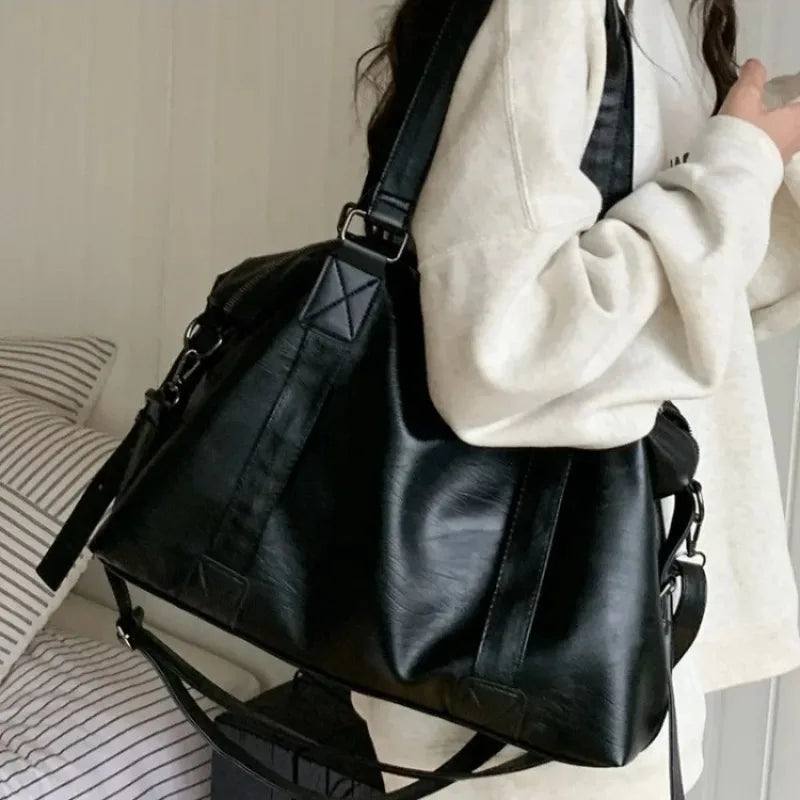Women's Leather Vintage Shoulder Messenger Bag - Solid Simplicity Handbag