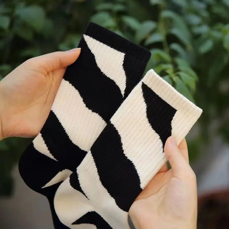 4 Pairs Soft Breathable Socks – Unisex Casual Everyday Socks - lily supply