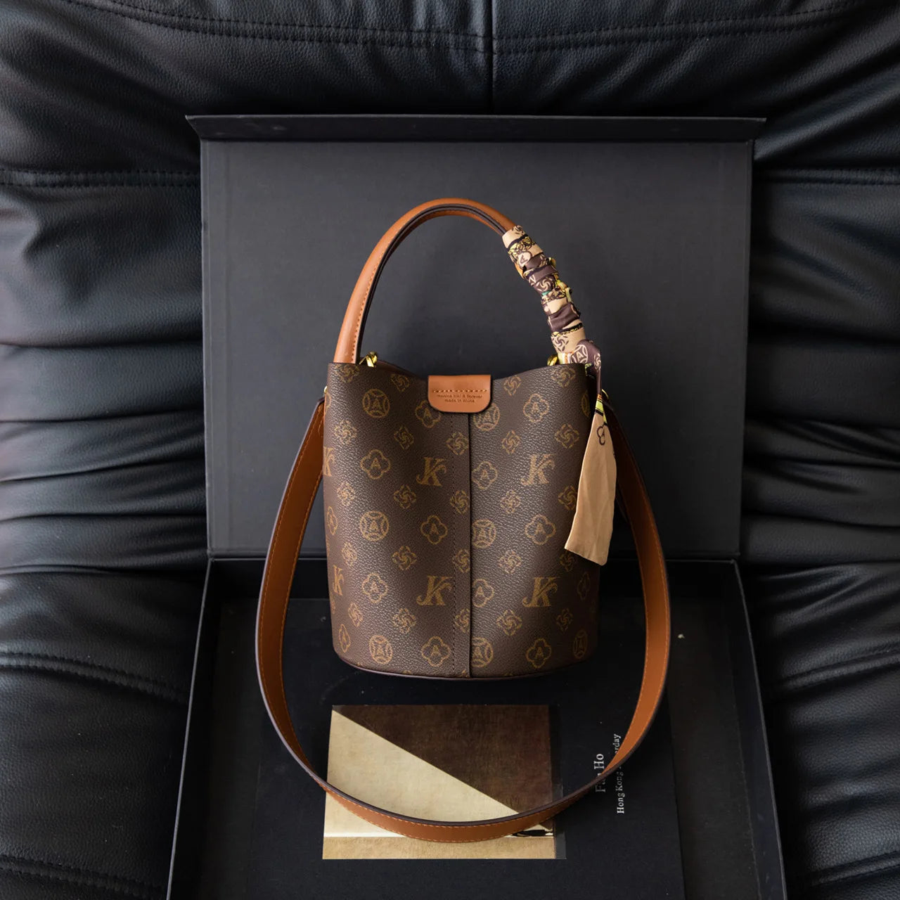 2026 New Fashion Women's Bag Old Flower Child Mother Bucket Bag Versatile One Shoulder Crossbody Handbag
