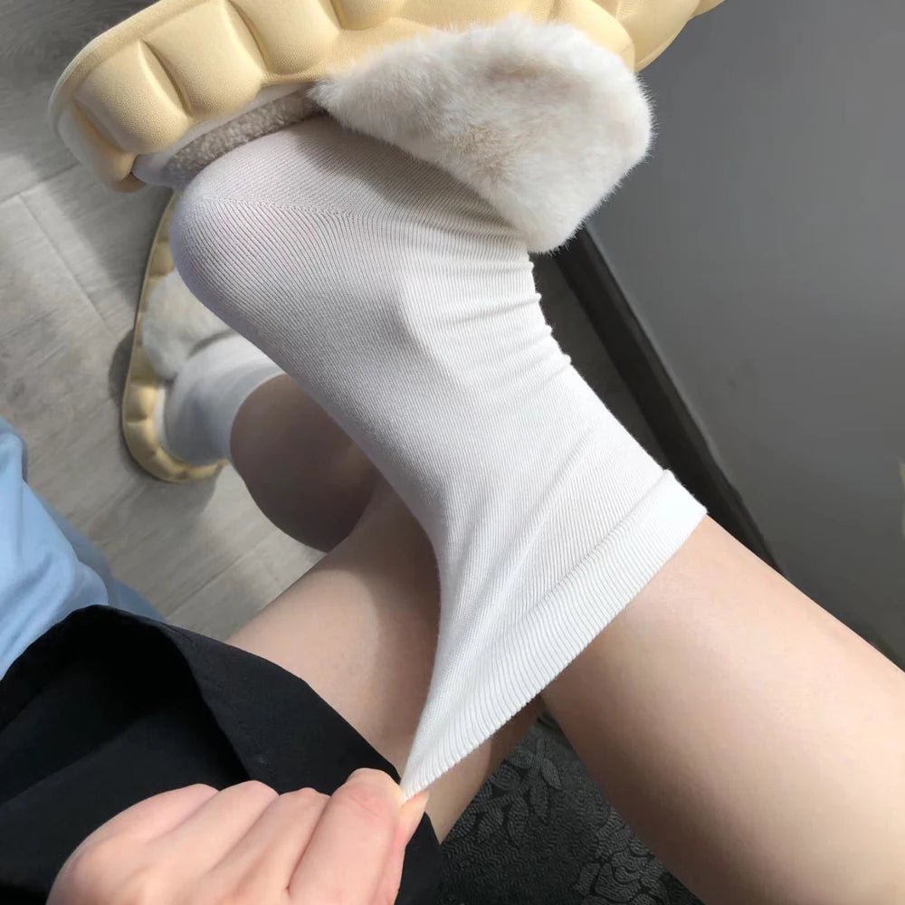 Women's Harajuku Boneless Mid Tube Socks – Seamless Casual Socks - lily supply