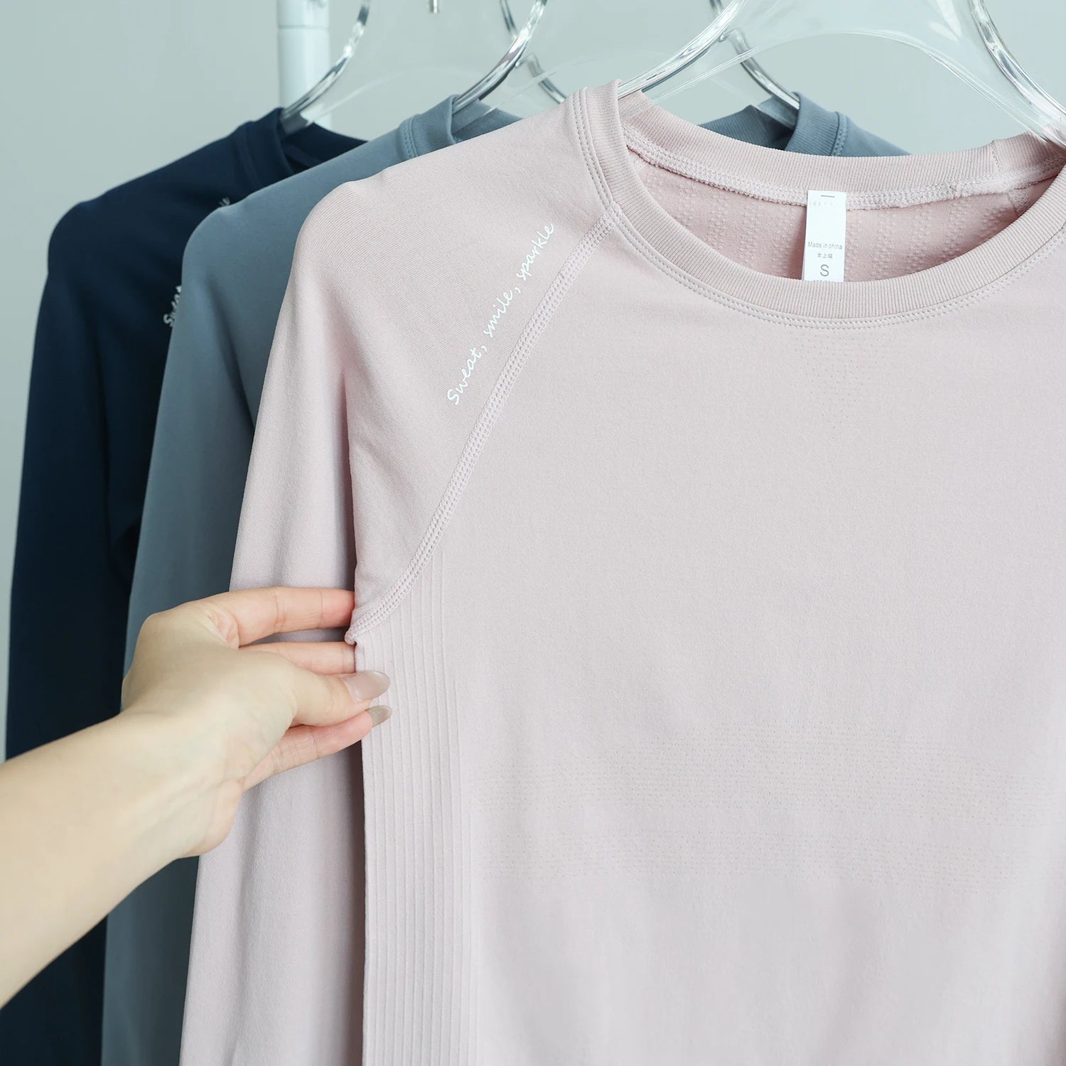 Women's Outdoor Sports Shirt Yoga Wear Fitness T-Shirt Running Workout Tops T-shirt Female Sportswear Exercise Gym Clothing - lily supply