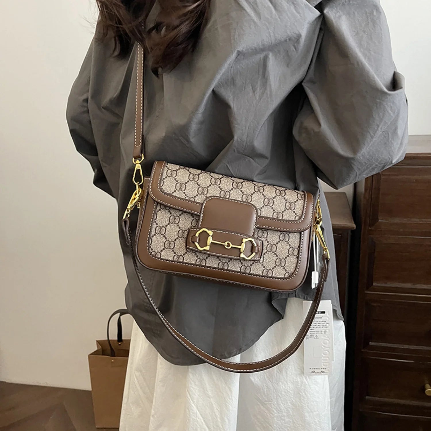 Women's Fashion Light Luxury 2026 New Saddle Bag Retro Handbag Women's Designer Shoulder Crossbody Bag, Banquet Bag, Mommy Bag