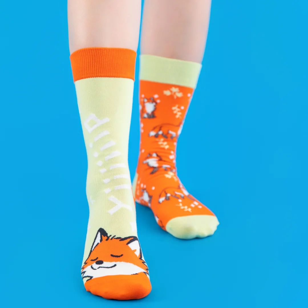 Women's Cartoon Fox AB Style Mid-Calf Socks – Cute Casual Socks