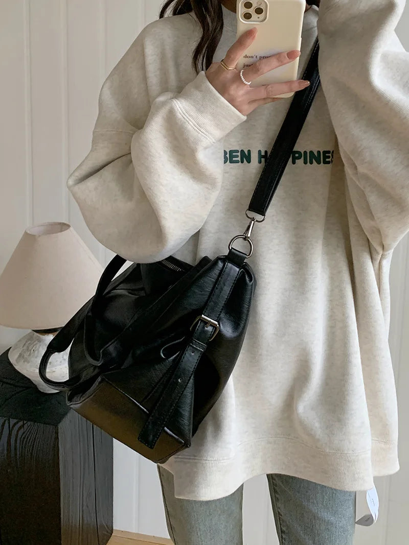 Women's Leather Vintage Shoulder Messenger Bag - Solid Simplicity Handbag