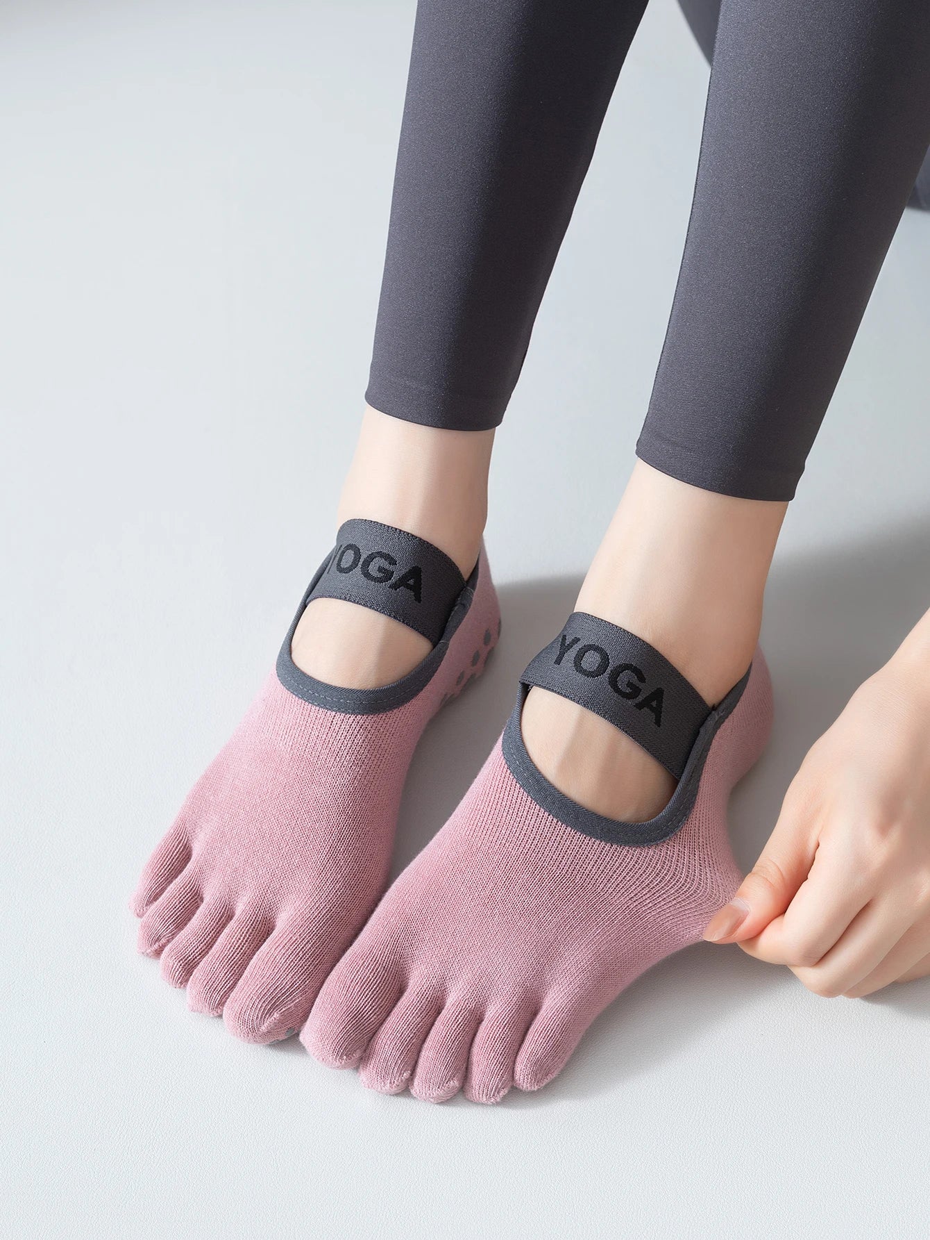 Women's Anti - Slip Five Finger Yoga Socks – Toe Grip Socks - lily supply