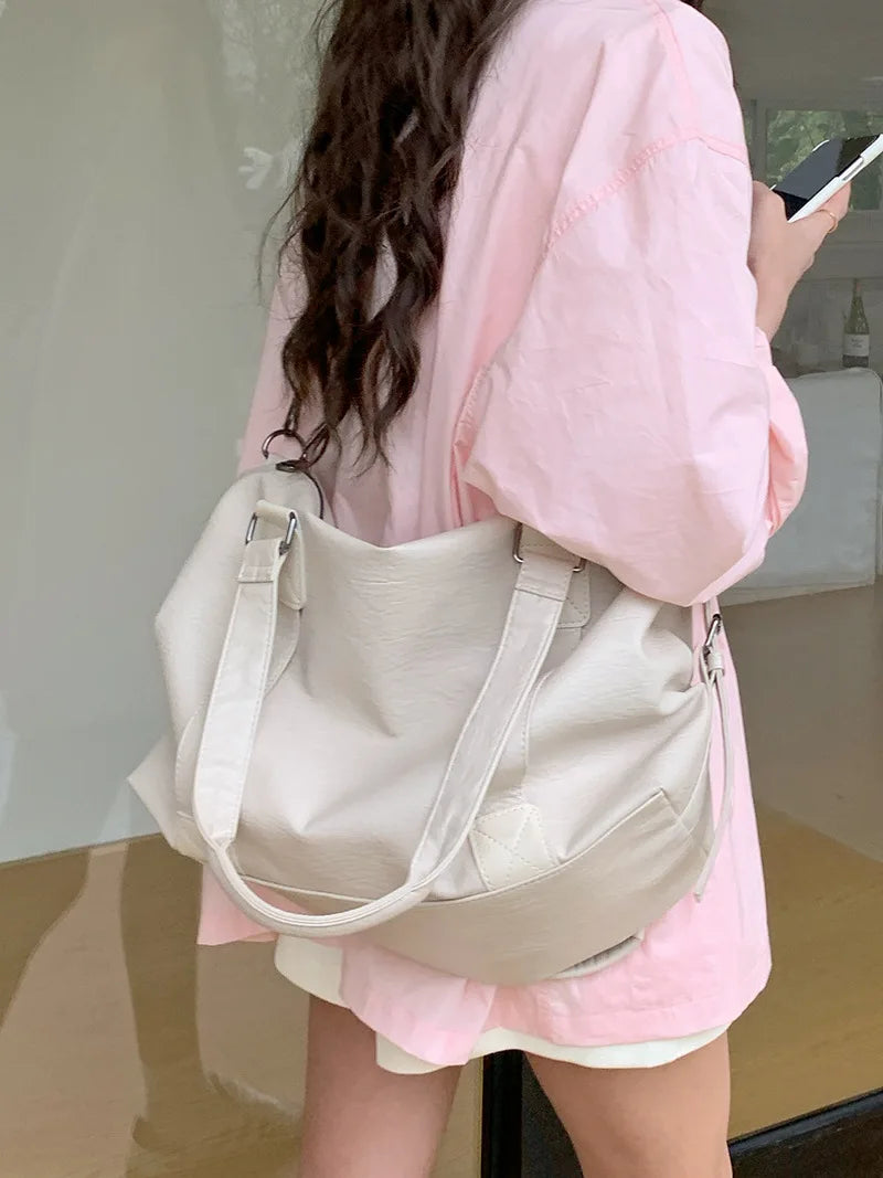 Women's Leather Vintage Shoulder Messenger Bag - Solid Simplicity Handbag