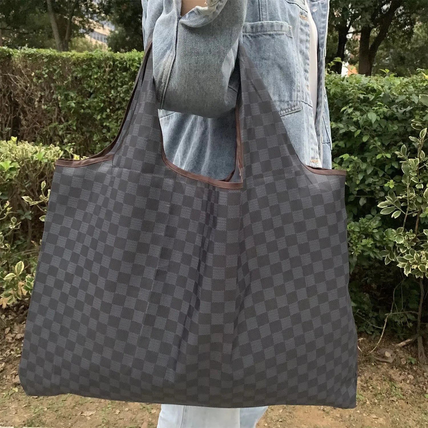 Eco-Friendly Reusable Folding Tote Bag - Compact Shoulder Bag for Travel & Shopping